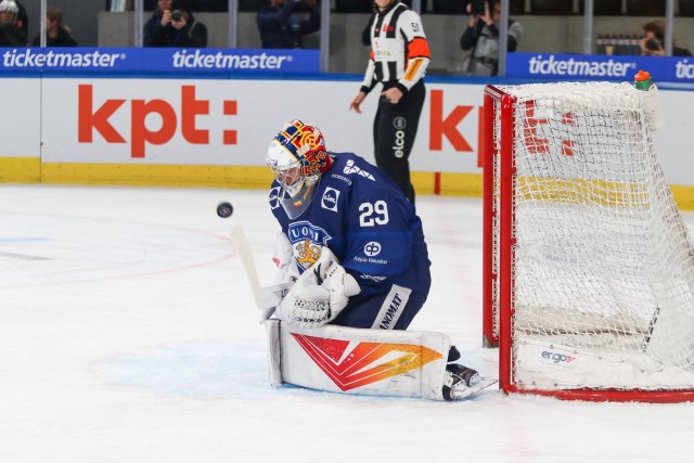 Photo hockey match Switzerland - Finland le 17/12/2023