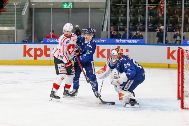 Photo hockey match Switzerland - Finland le 17/12/2023