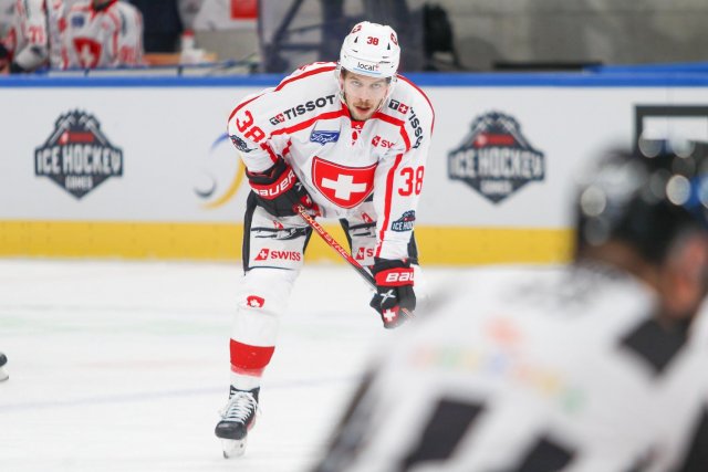 Photo hockey match Switzerland - Finland le 17/12/2023