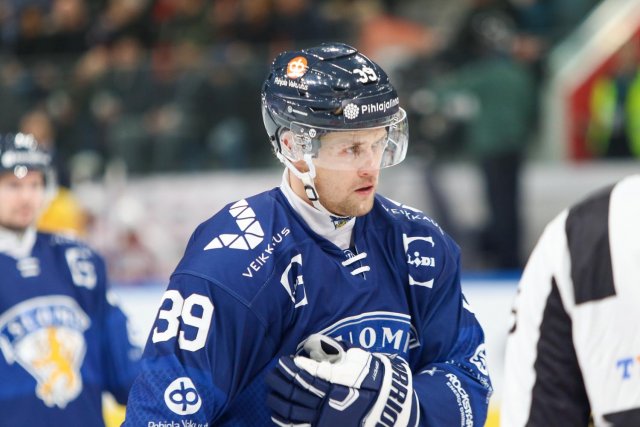 Photo hockey match Switzerland - Finland le 17/12/2023