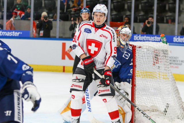 Photo hockey match Switzerland - Finland le 17/12/2023