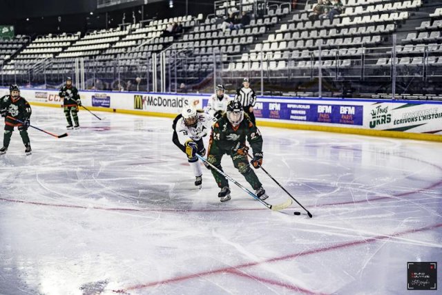Photo hockey match Cergy-Pontoise / Féminin - Dunkerque mineur / Fem. le 16/12/2023