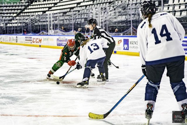 Photo hockey match Cergy-Pontoise / Féminin - Dunkerque mineur / Fem. le 16/12/2023