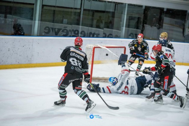 Photo hockey match Mont-Blanc - Caen  le 23/12/2023