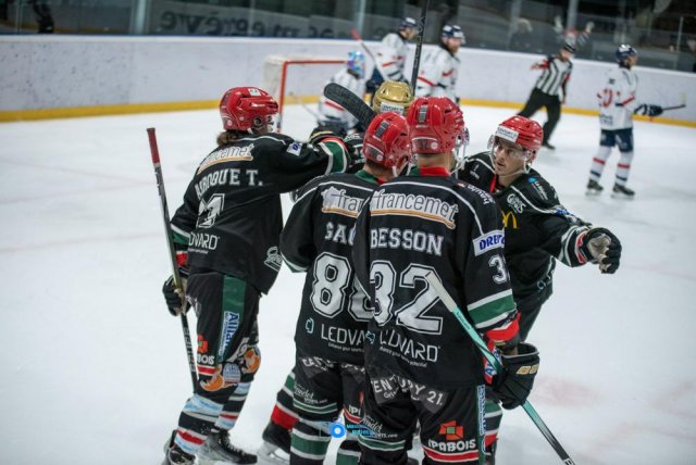 Photo hockey match Mont-Blanc - Caen  le 23/12/2023