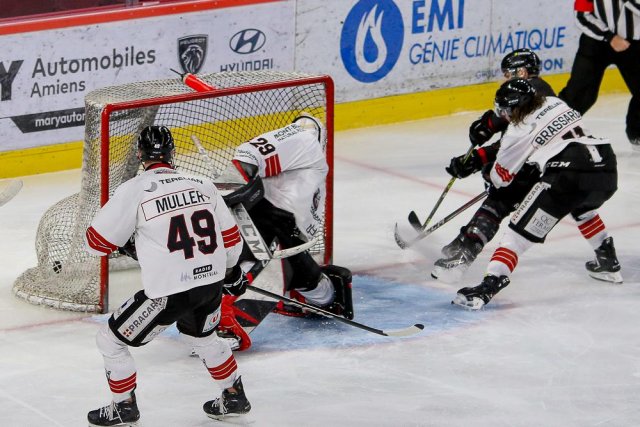 Photo hockey match Amiens  - Chamonix  le 30/12/2023