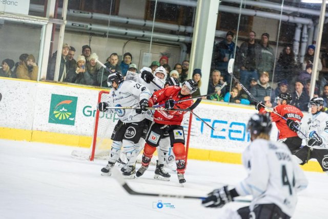 Photo hockey match Chamonix  - Marseille le 03/01/2024