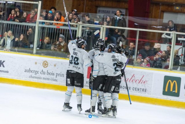 Photo hockey match Chamonix  - Marseille le 03/01/2024