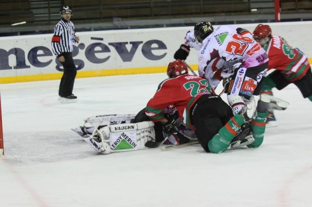 Photo hockey match Mont-Blanc - Amiens  le 10/10/2009