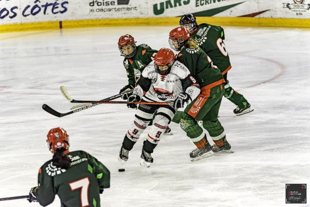 Photo hockey match Cergy-Pontoise / Féminin - Neuilly/Marne Féminin le 06/01/2024
