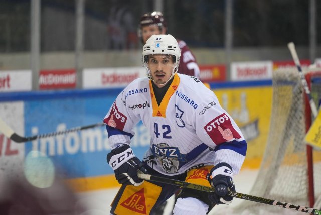 Photo hockey match Genève - Zug le 12/01/2024