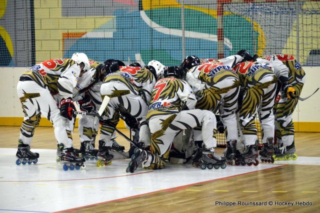 Photo hockey reportage N2 : Match référence pour les Griffons