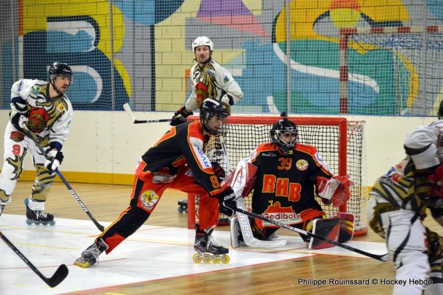 Photo hockey reportage N2 : Match référence pour les Griffons