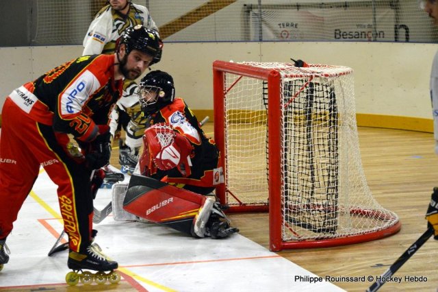 Photo hockey reportage N2 : Match référence pour les Griffons