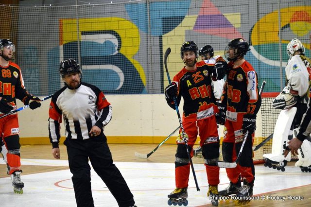 Photo hockey reportage N2 : Match référence pour les Griffons