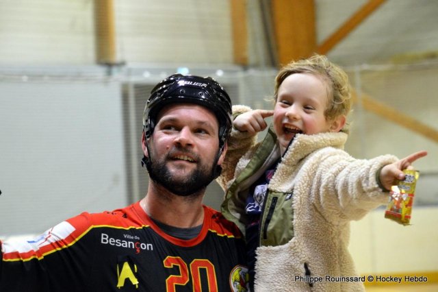 Photo hockey reportage N2 : Match référence pour les Griffons