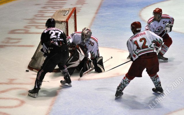 Photo hockey match Mulhouse - Courbevoie  le 10/10/2009