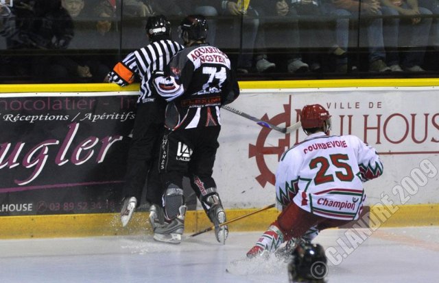 Photo hockey match Mulhouse - Courbevoie  le 10/10/2009