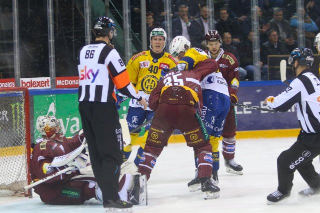 Photo hockey match Genève - Davos le 16/02/2024