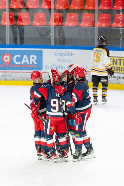 Photo hockey reportage U20 - Grenoble tout en maîtrise face à Strasbourg