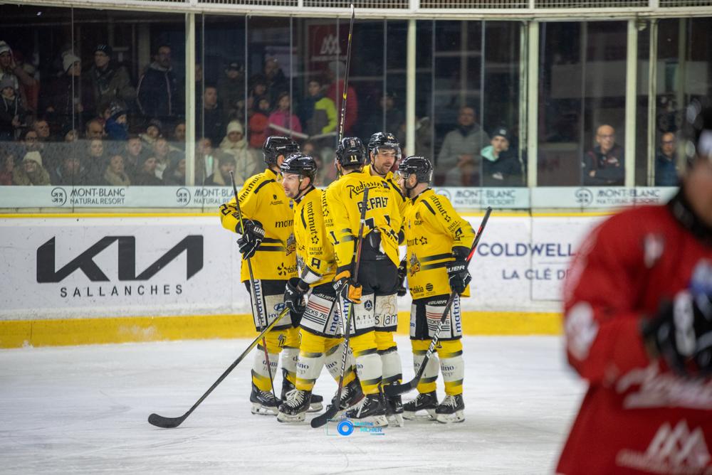 Chamonix  1 - 4 Rouen