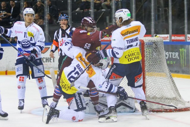 Photo hockey match Genève - Ambrì-Piotta le 29/02/2024