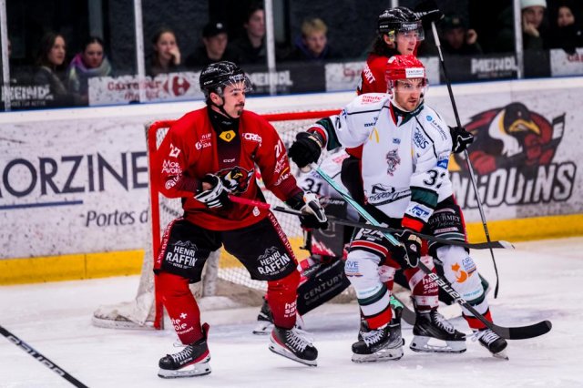 Photo hockey match Morzine-Avoriaz - Mont-Blanc le 02/03/2024
