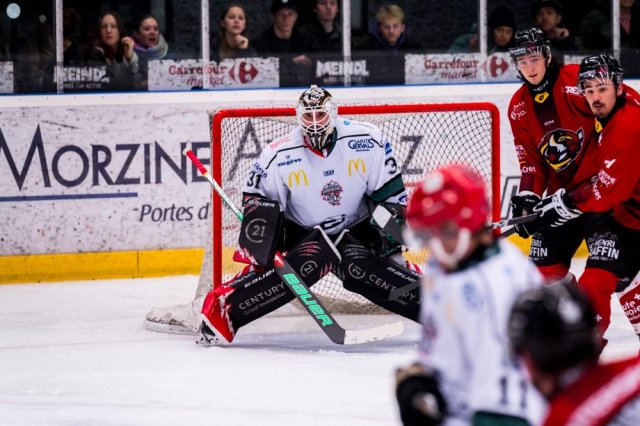 Photo hockey match Morzine-Avoriaz - Mont-Blanc le 02/03/2024