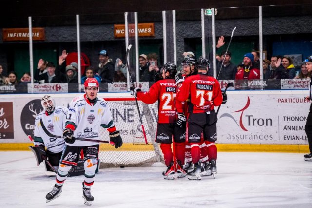 Photo hockey match Morzine-Avoriaz - Mont-Blanc le 02/03/2024
