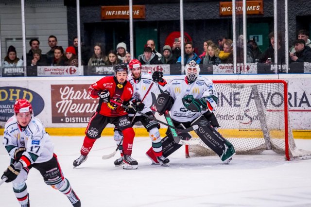 Photo hockey match Morzine-Avoriaz - Mont-Blanc le 02/03/2024