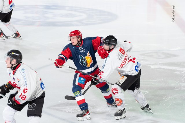 Photo hockey reportage PO U20 1/4 finale : Grenoble s'impose face à Amiens