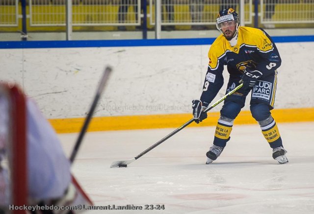 Photo hockey match Villard-de-Lans - La Roche-sur-Yon le 23/03/2024