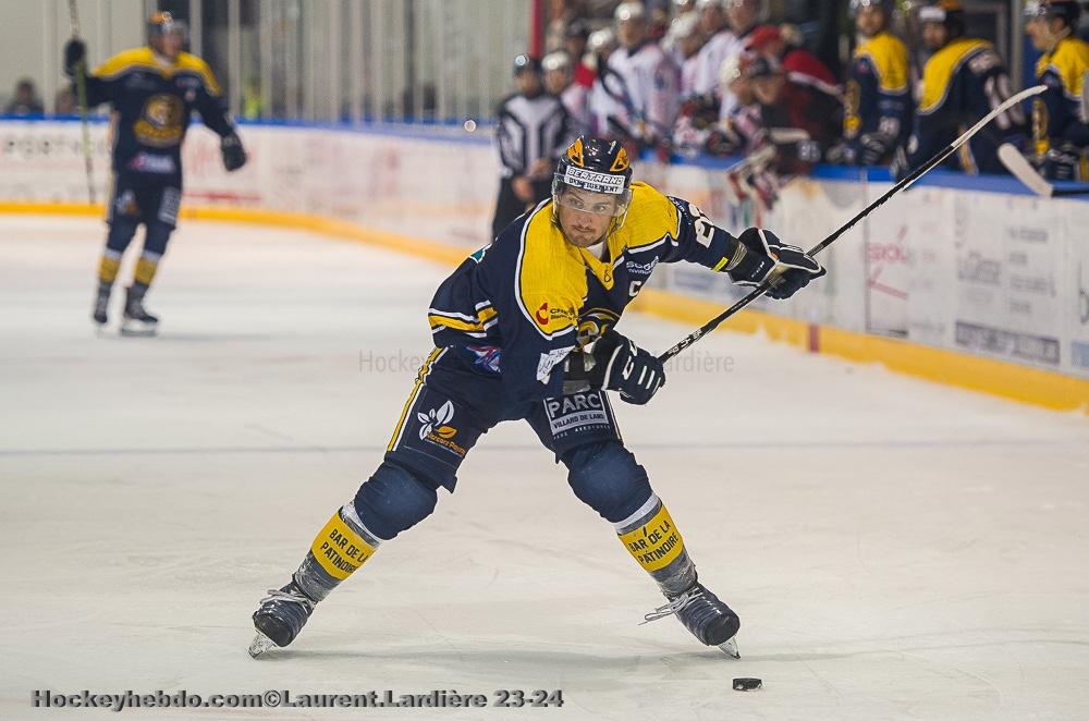 Villard-de-Lans 4 - 2 La Roche-sur-Yon