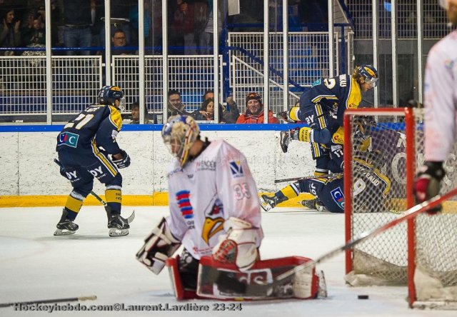 Photo hockey match Villard-de-Lans - La Roche-sur-Yon le 23/03/2024