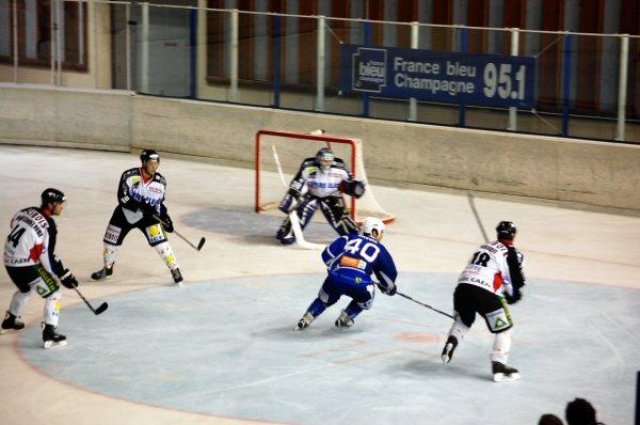Photo hockey match Reims* - Caen  le 17/10/2009
