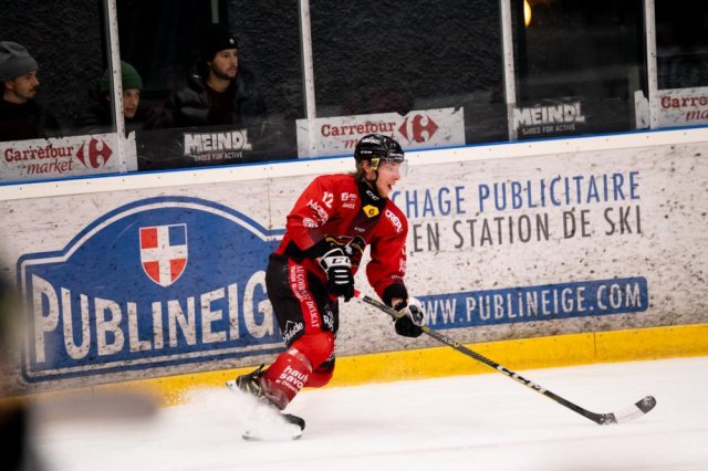 Photo hockey match Morzine-Avoriaz - Valenciennes le 31/03/2024