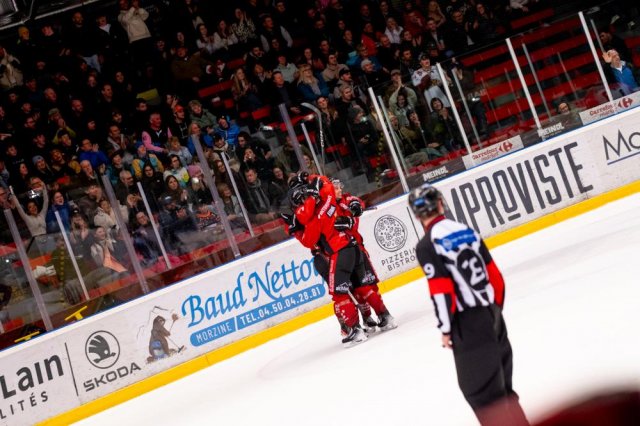 Photo hockey match Morzine-Avoriaz - Valenciennes le 31/03/2024