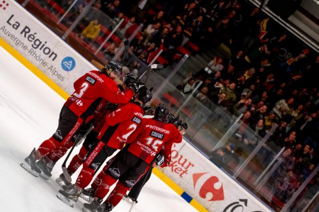 Photo hockey match Morzine-Avoriaz - Valenciennes le 31/03/2024
