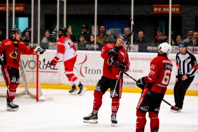 Photo hockey match Morzine-Avoriaz - Valenciennes le 31/03/2024