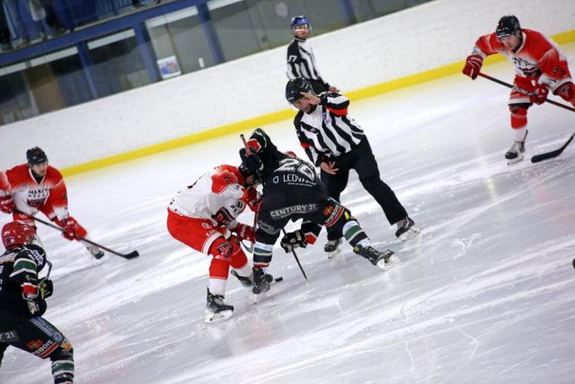 Photo hockey match Mont-Blanc - Valenciennes le 02/04/2024