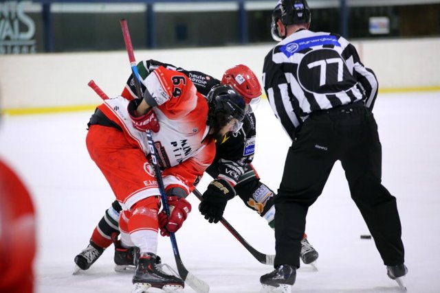 Photo hockey match Mont-Blanc - Valenciennes le 02/04/2024