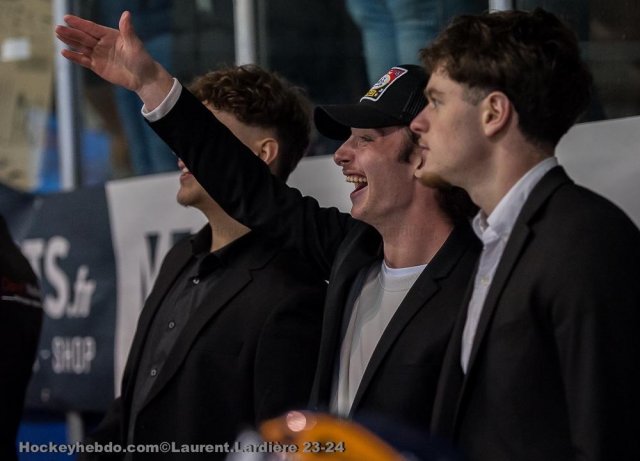Photo hockey match Villard-de-Lans - Courchevel-Méribel-Pralognan le 20/04/2024