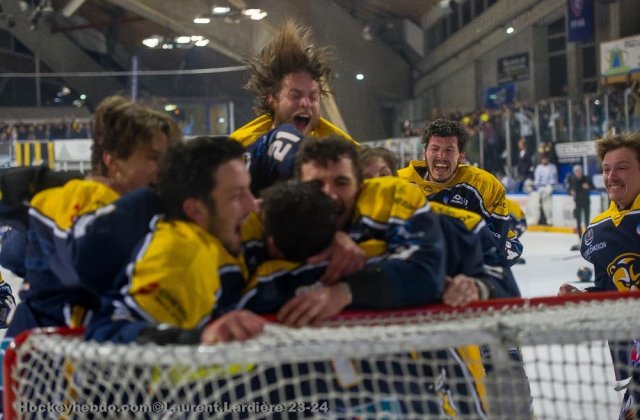 Photo hockey match Villard-de-Lans - Courchevel-Méribel-Pralognan le 21/04/2024