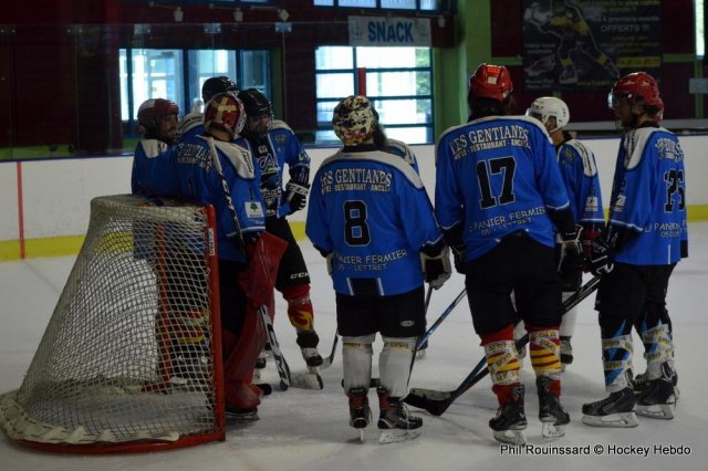 Photo hockey reportage D3 : Tournoi des Aigles deuxième journée