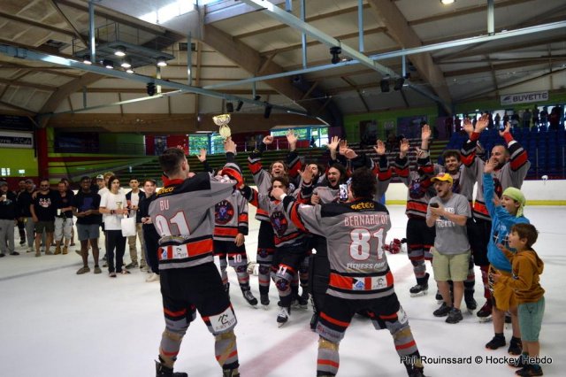 Photo hockey reportage D3 : Tournoi des Aigles deuxième journée