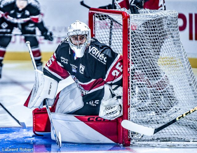 Photo hockey reportage Bordeaux domine les universitaires d'Utica !