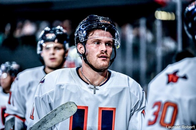 Photo hockey reportage Bordeaux domine les universitaires d'Utica !