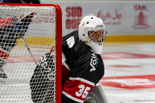 Photo hockey reportage Bordeaux domine les universitaires d'Utica !