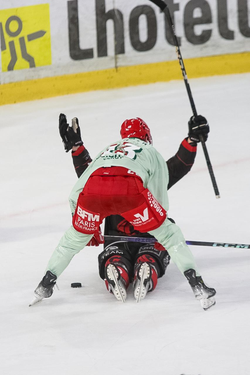 Amiens  2 - 1 Cergy-Pontoise