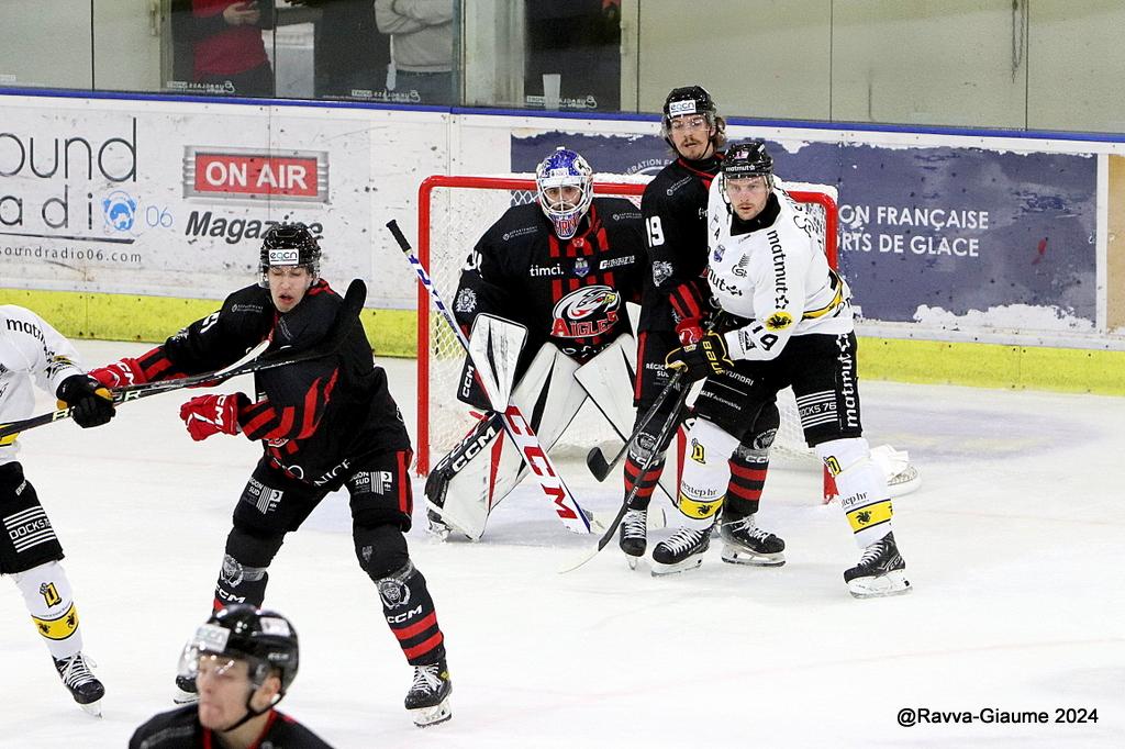 Nice 2 - 0 Rouen